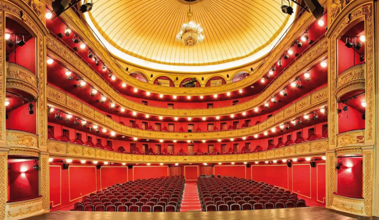 Dimotiko Theatro Peiraia